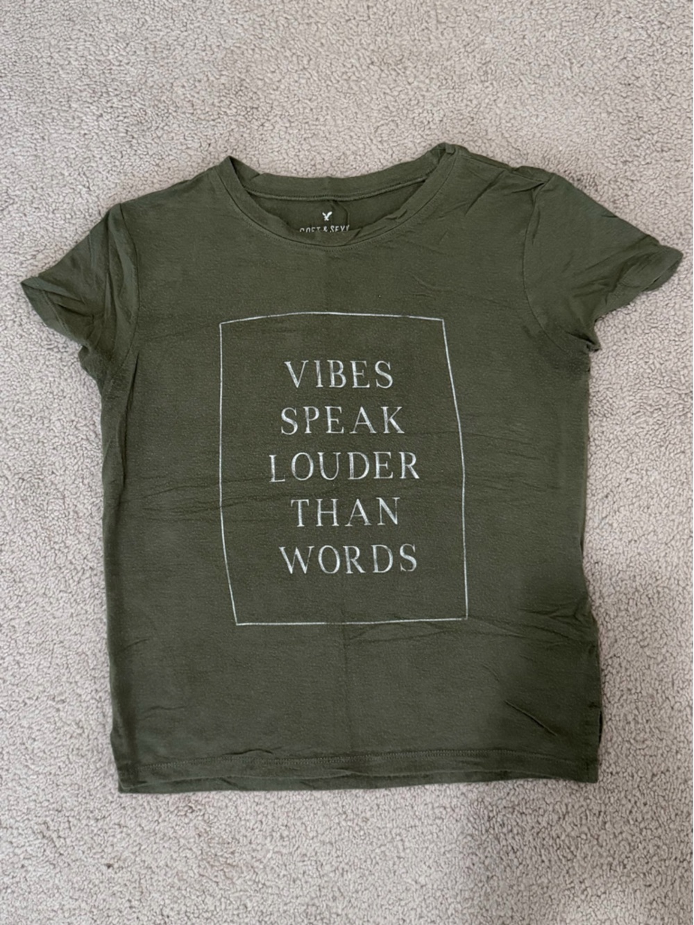 American Eagle Olive 'Vibes Speak Louder Than Words' Graphic Crop Tee
